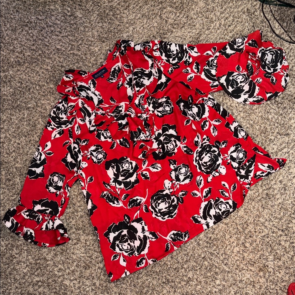 Jones New York Red and Black Floral Blouse